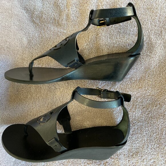 Tory Burch Black Leather Wedge Sandals – Size 8M - Picture 3 of 6